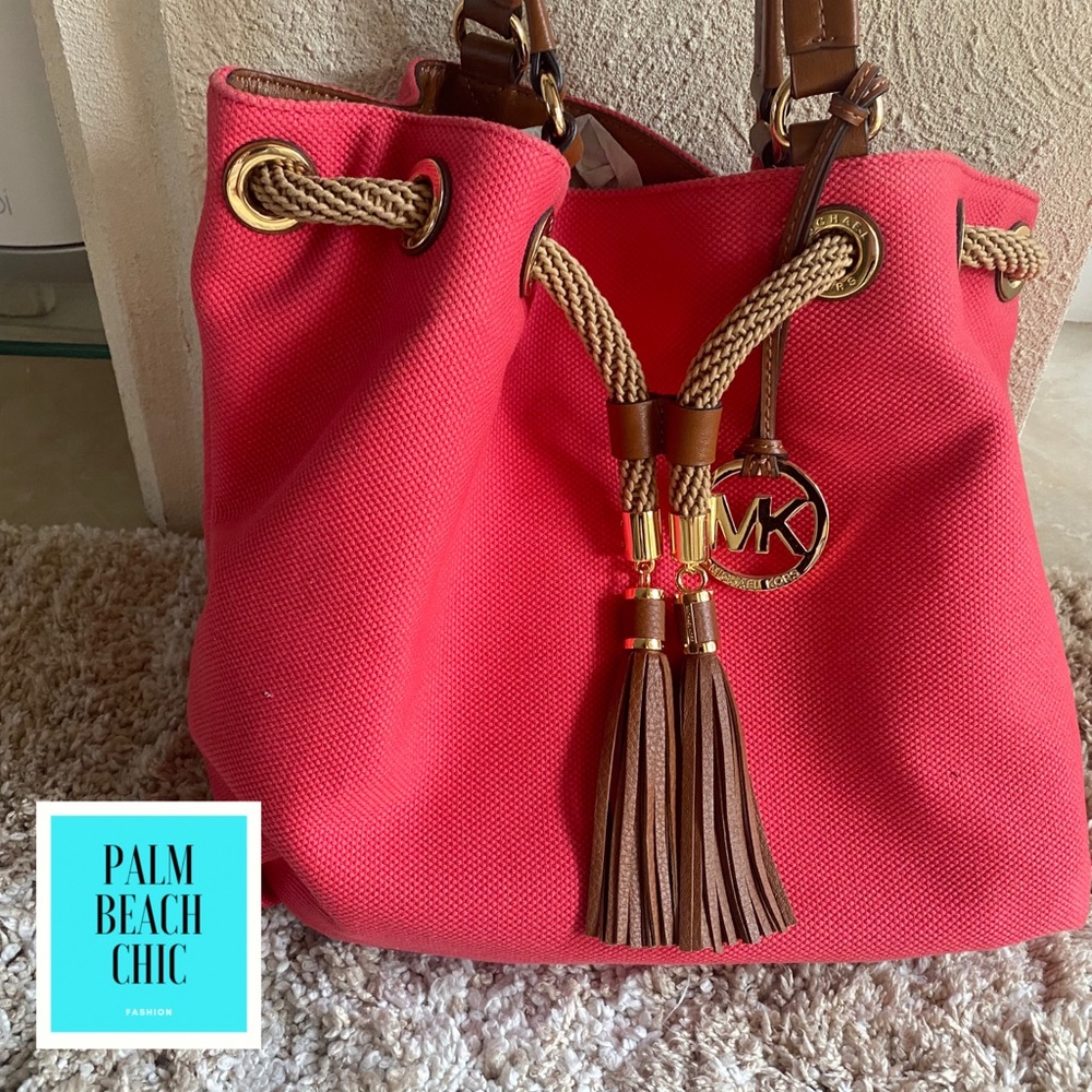Michael Kors Jet Set Large Gathered Salmon Tote